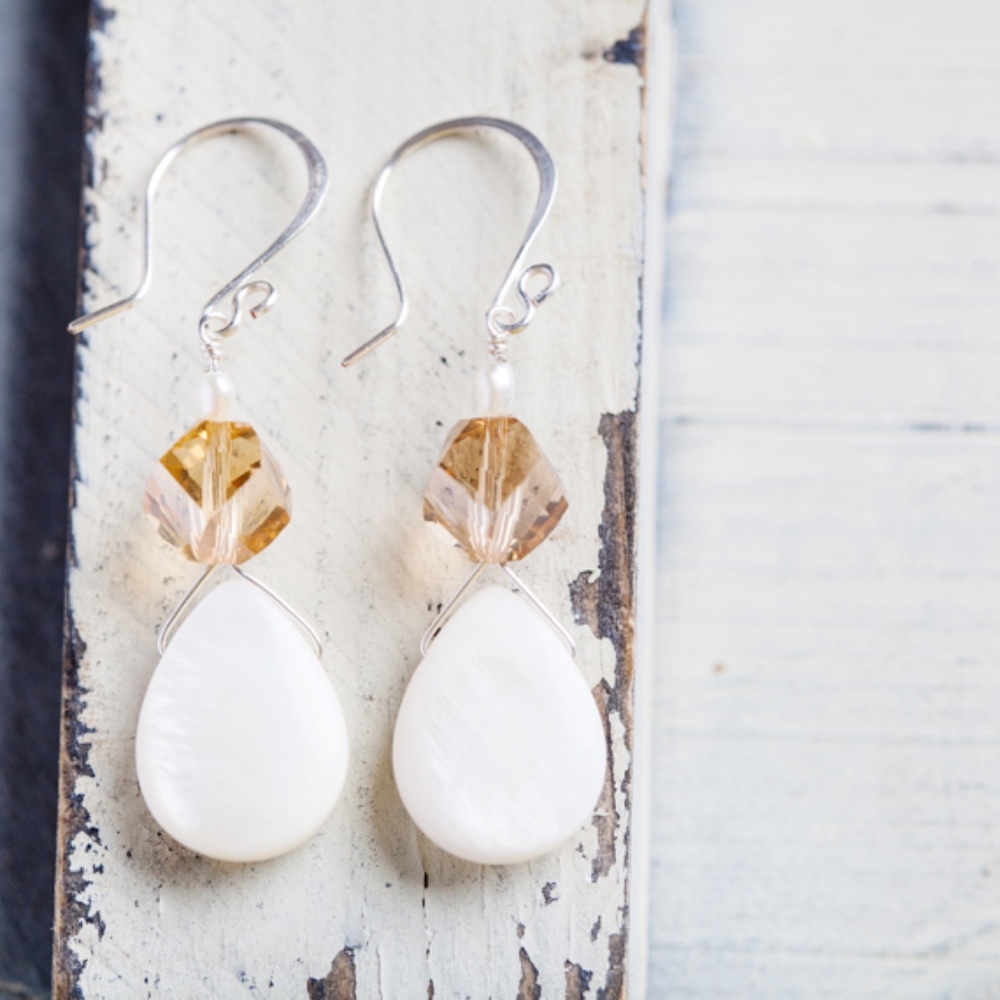 New Handmade White Shell Silver Earrings